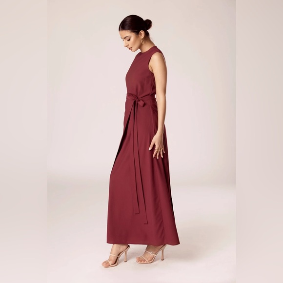 Noora Textured Three Piece Abaya Set XXS - Ruby Red - Picture 5 of 6